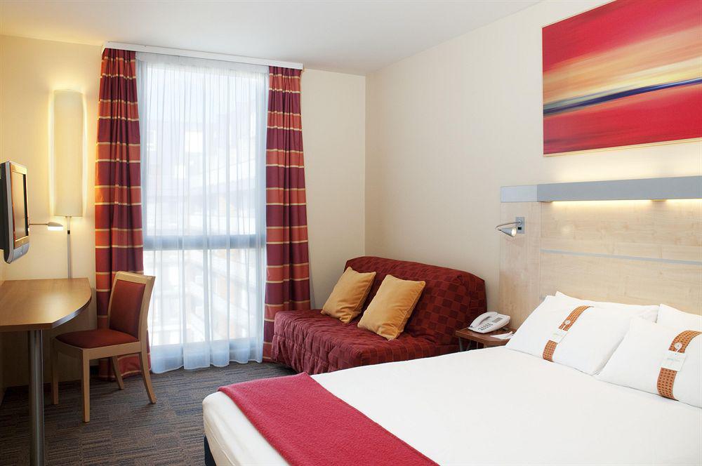 HOTEL HOLIDAY INN EXPRESS SAINT-NAZAIRE SAINT-NAZAIRE (LOIRE-ATLANTIQUE) 3*  (France) - from US$ 83 | BOOKED